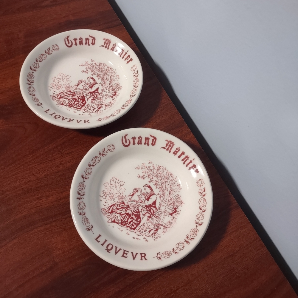 Set Of 2 Gien Gand Marnier Liqvevr Advertising Tip Dishes France Liquor 4 7/8"